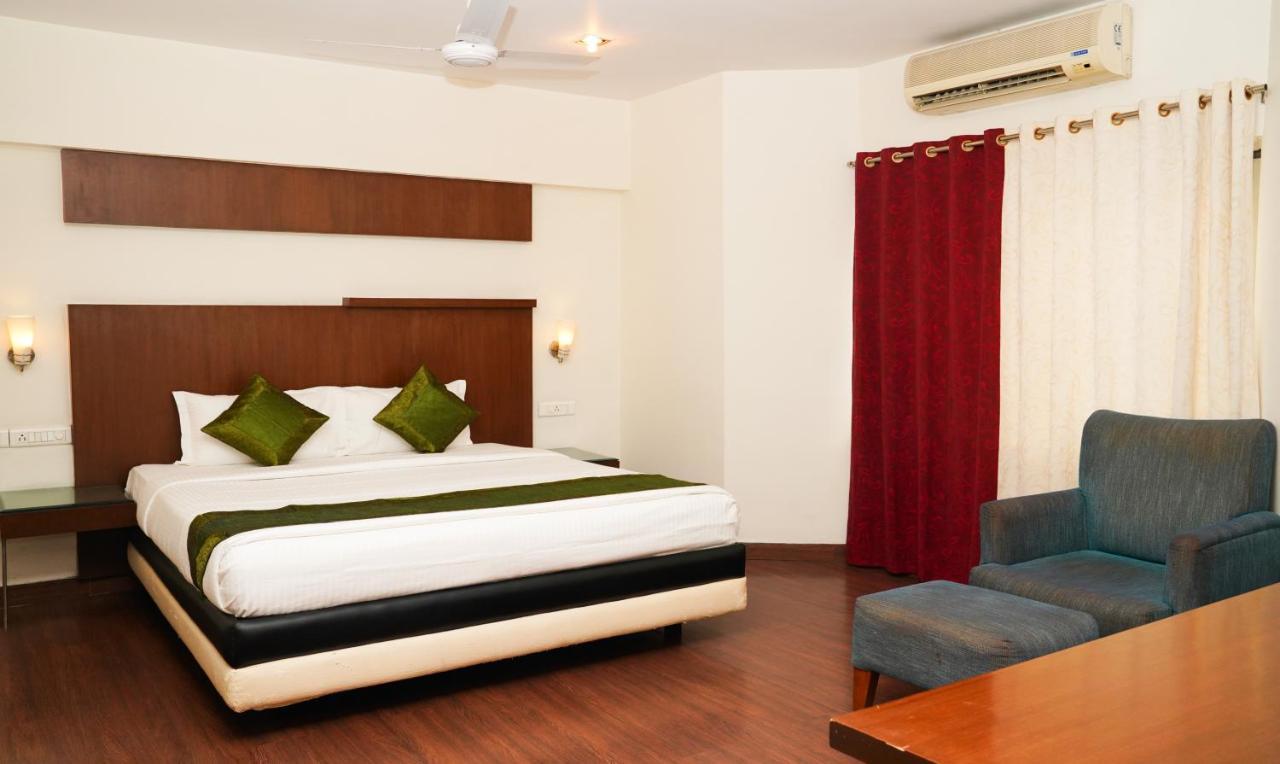 Oyster Suites Hyderabad Exterior photo