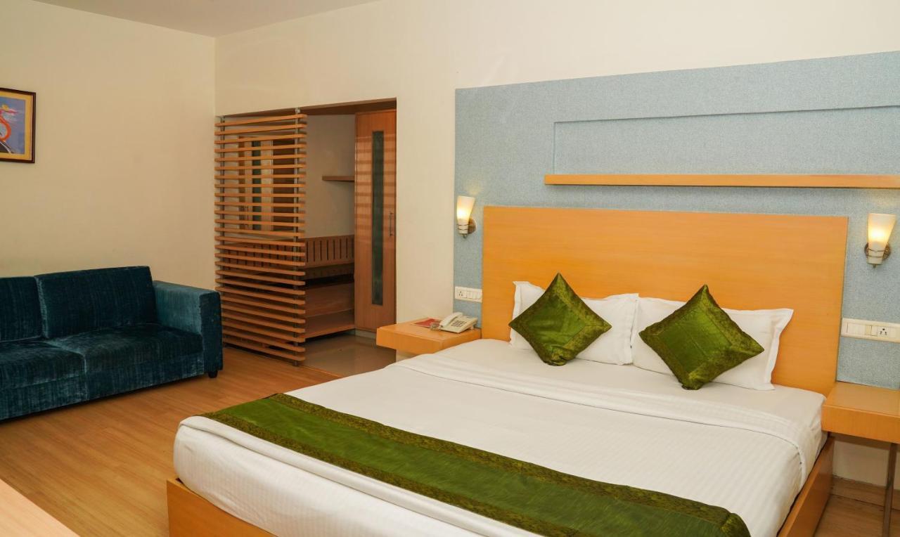 Oyster Suites Hyderabad Exterior photo